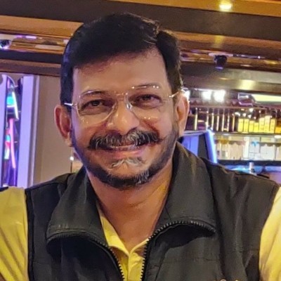 Arun Nayar profile